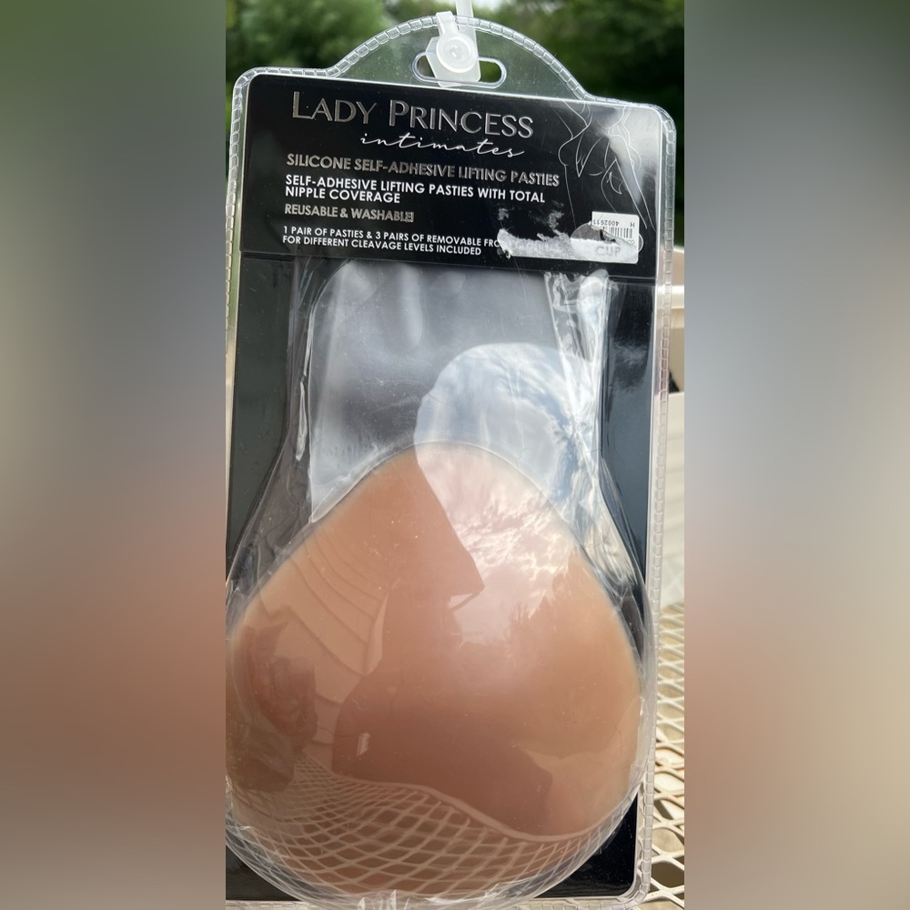 Lady Princess Intimates Lifting Pasties never opened